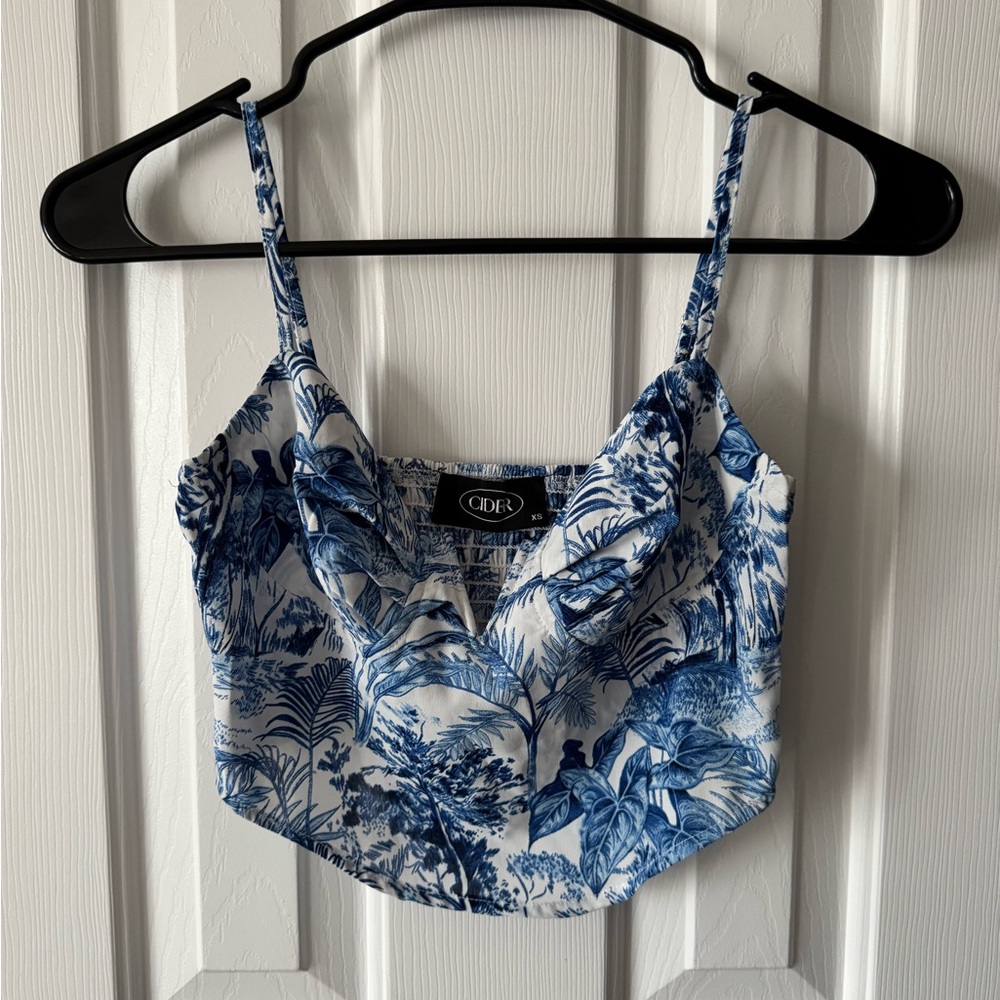 Cider Blue & White Botanical Print Cropped Camisole